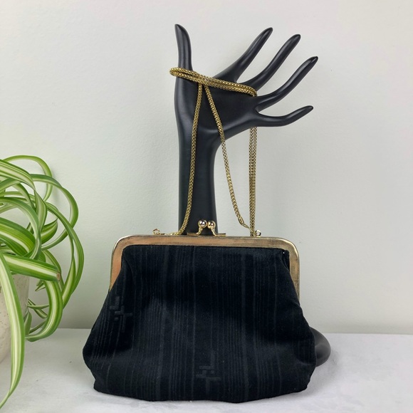 Vintage Handbags - Vintage Black Velvet Shoulder Bag Clutch